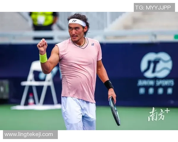 网球巨星背后的努力与挑战：他们如何在赛场上超越极限成为传奇